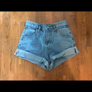 Mom Jean shorts